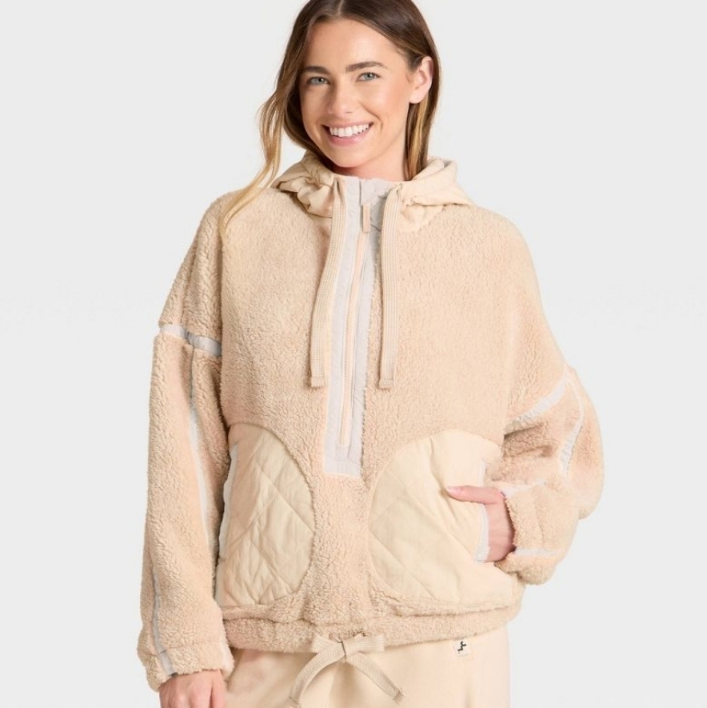 JoyLab Women's Contrast High Pile 1/2 Zip Jacket - Medium - Almond Color